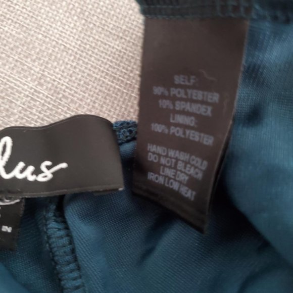 Forest Green Backless Jumpsuit, size small. - Picture 4 of 4